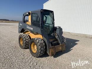 2011 John Deere 332D