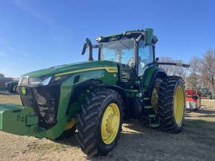 2022 John Deere 8R 310