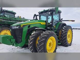 2022 John Deere 8R 370