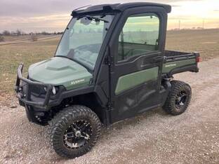 2022 John Deere GATOR XUV 835R
