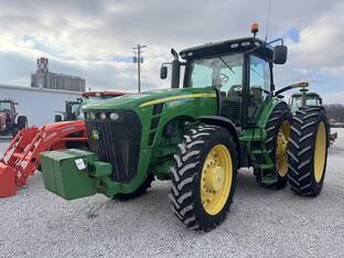 2011 John Deere 8270R