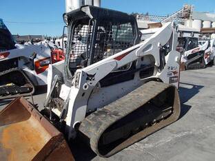 2022 Bobcat T740