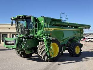 2023 John Deere X9 1100