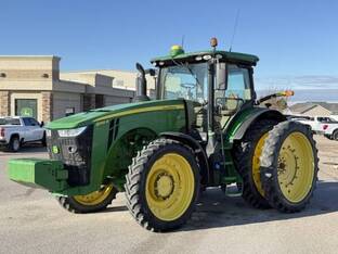 2018 John Deere 8245R