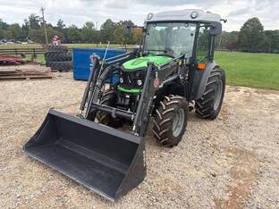Deutz-Fahr 3060 Tractor + Loader