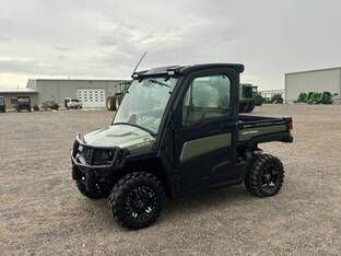 2022 John Deere XUV835R