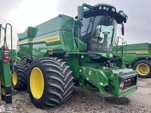 2025 John Deere S7 800