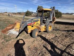 2017 John Deere 310SL