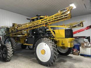 2009 Ag Chem ROGATOR 884