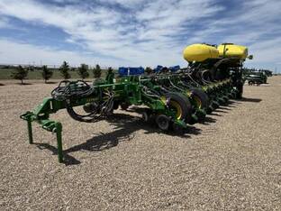 2021 John Deere 1775NT