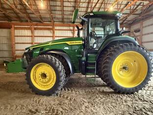 2023 John Deere 8R 340