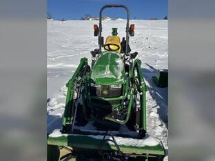 2016 John Deere 1025R
