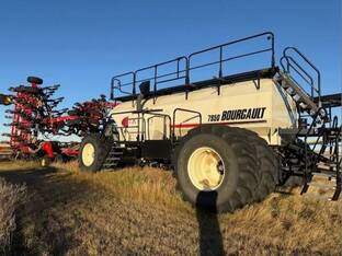 2012 Bourgault Industries Ltd. 3320XTC