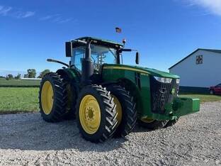 2017 John Deere 8320R