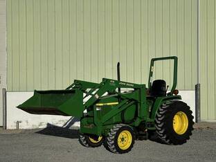 2003 John Deere 790