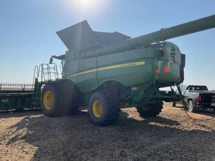 2023 John Deere S780