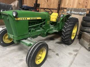 John Deere 2010