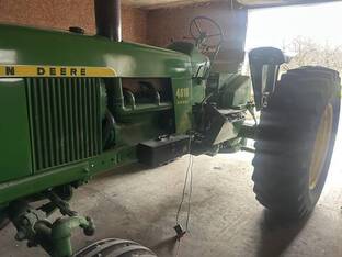 John Deere 4010