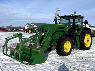 2022 John Deere 6R 155