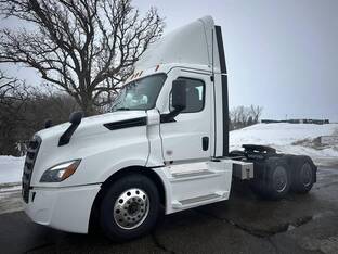 2026 Freightliner CASCADIA 126