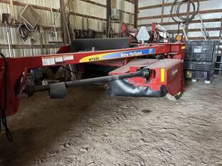 2013 New Holland H7220