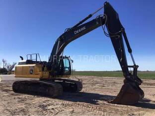 2022 John Deere 300G LC