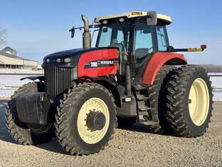 2010 Versatile 280