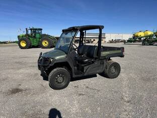 2023 John Deere XUV835M
