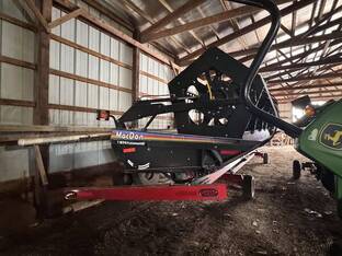 2007 MacDon Industries 974