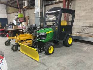 2024 John Deere X738