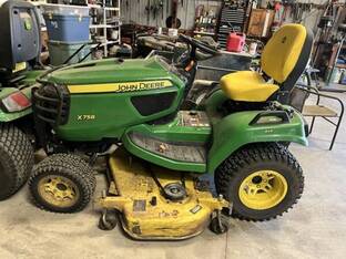 2019 John Deere X758