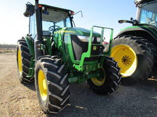 2021 John Deere 6105E