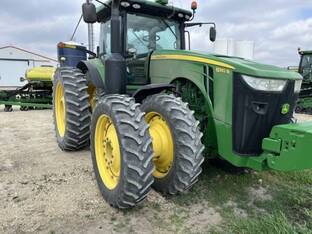 2011 John Deere 8310R