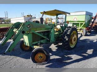 1975 John Deere 146