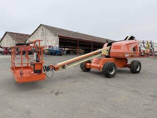 2016 JLG 400S