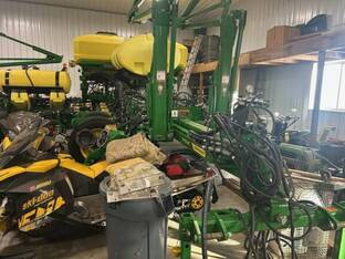 2022 John Deere 1775NT
