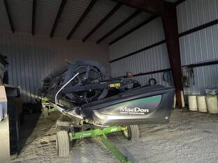 2015 MacDon Industries FD75