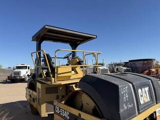 2002 Caterpillar CB-534C