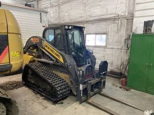 2022 New Holland C332