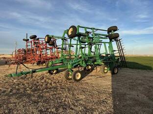 2015 Great Plains 6330UC