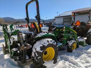 2013 John Deere 3320