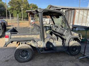 2022 John Deere GATOR XUV 835M