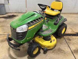 2017 John Deere S240