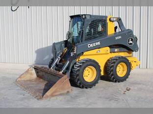 2022 John Deere 332G