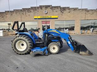 2012 New Holland Boomer 35