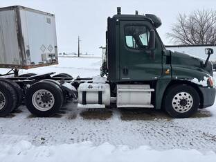 2012 Freightliner CASCADIA 125