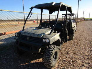 John Deere GATOR 825I