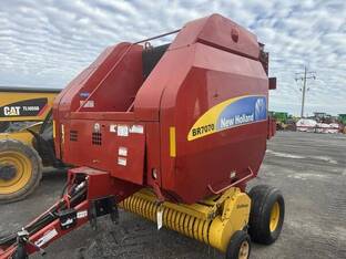 2013 New Holland BR7070