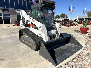 2023 Bobcat Compact Track Loaders T770