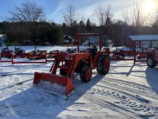 2010 Kubota L4400